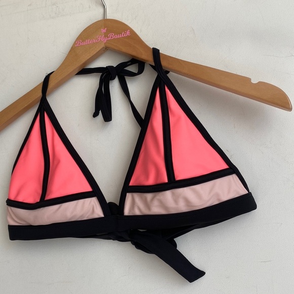 Xhiliaration Bikini Top with removable pads, Size Large - Picture 3 of 6